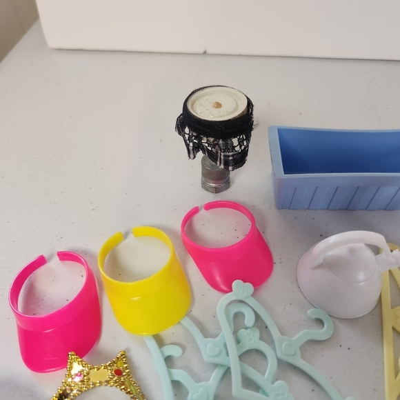 Vintage Lot Barbie Doll House Accessories 90s 1990s Scuba Kitchen Food Hangers - Picture 14 of 16